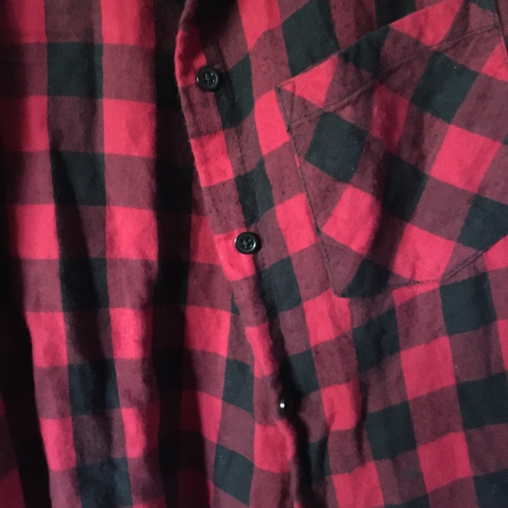 🖤❣️Red flannel 🖤❣️ - Picture 3 of 4